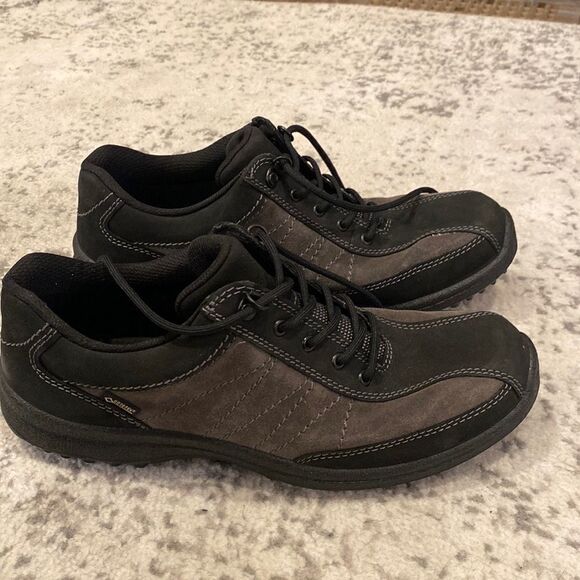 Hotter Mist GTX size 11 Waterproof Walking Hiking Shoe in like new condition EUC - Picture 1 of 8